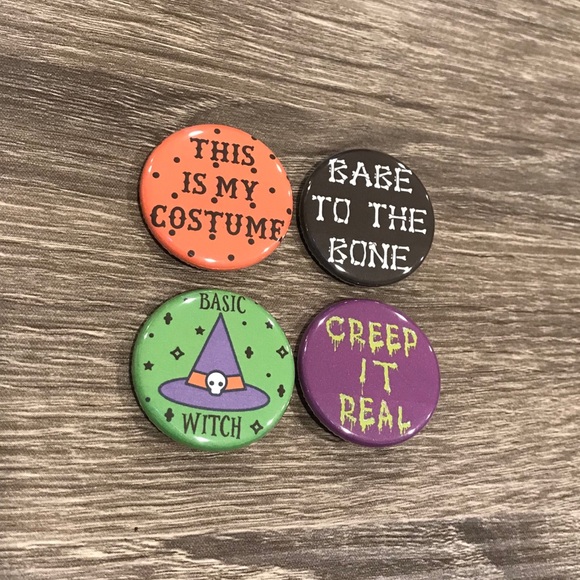 Halloween Button Pin Set - Picture 2 of 3